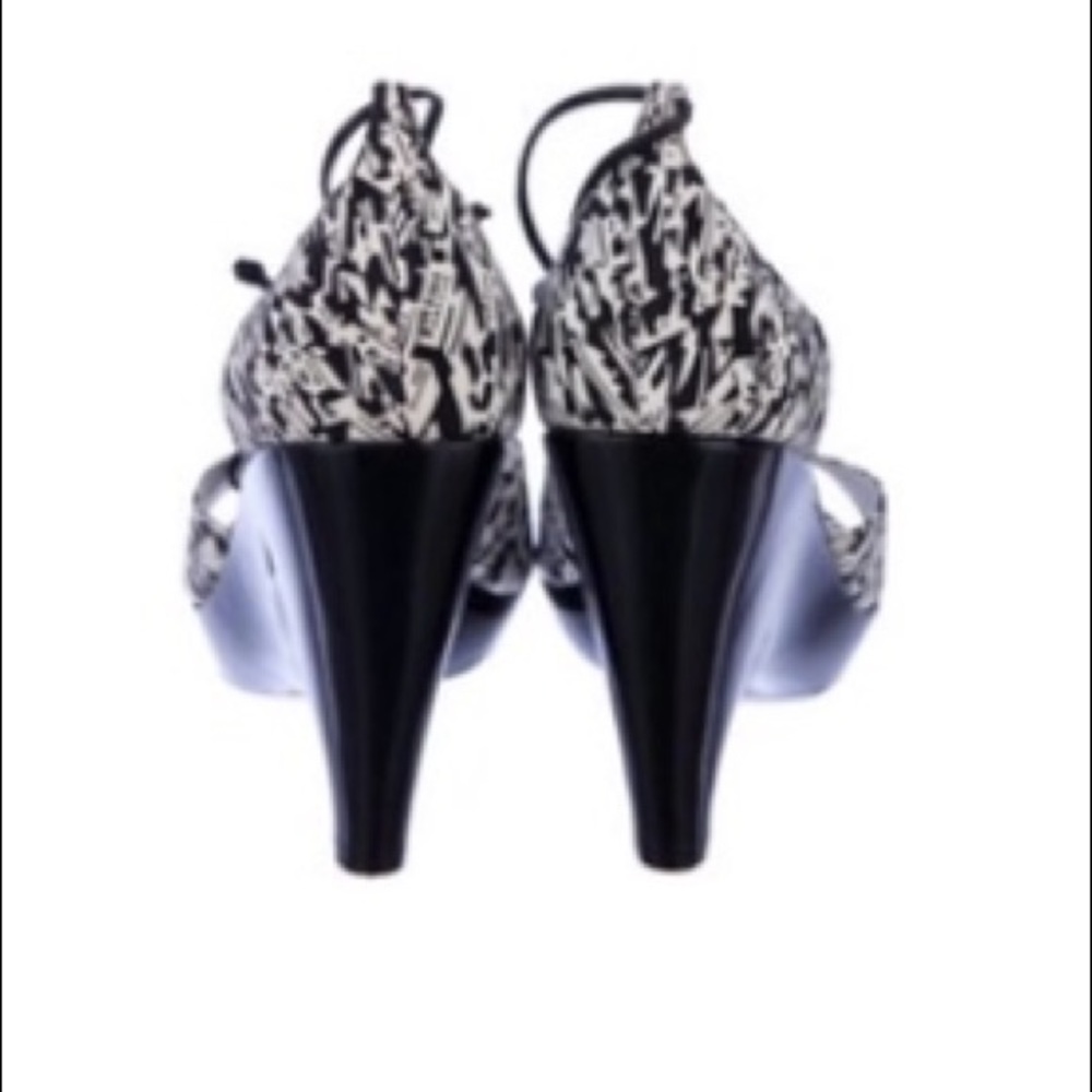 Chanel Wedge w/Ankle ties - Picture 7 of 8
